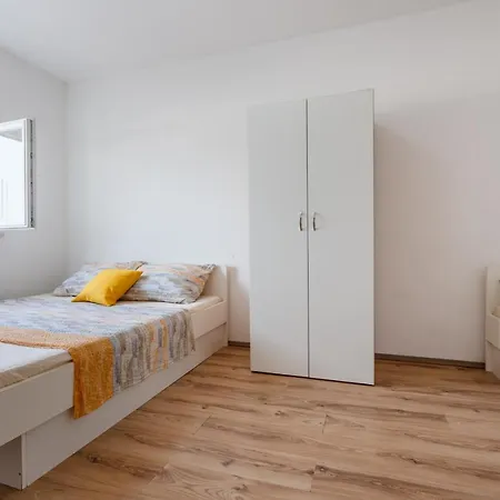 Neuense Apartment