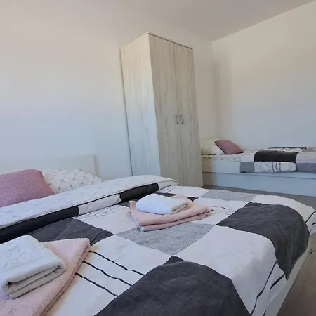 Apartament Neuense *